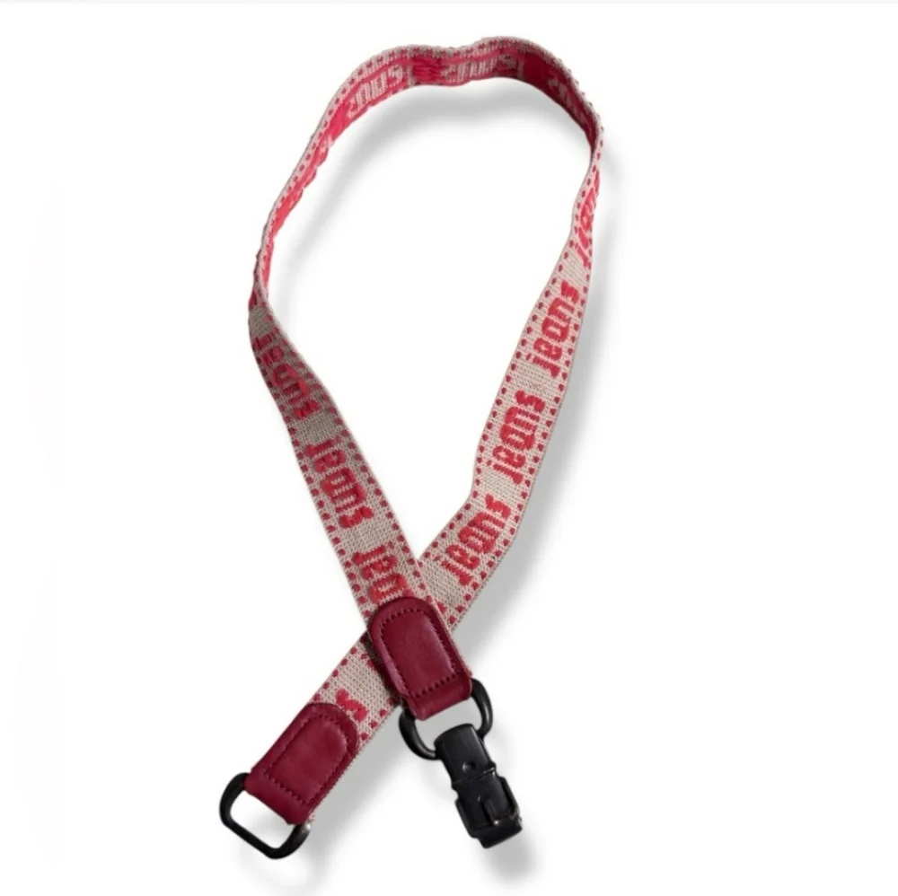 VINTAGE Red & Tan Elastic Belt “Jeans” with Metal Buckle VINTAGE